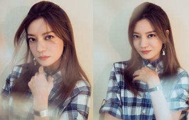 赵薇穿格纹衬衫裙文艺清新，身材纤细眼神慵懒迷离！
