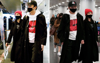 陈晓陈妍希情侣装现身，一路十指紧扣似热恋！