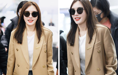 秦岚穿长衣配高跟大步流星，帅气撩发露灿笑气场强！