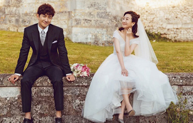 阳高斯甜蜜婚照首曝光，两人双宿双飞画面唯美浪漫！