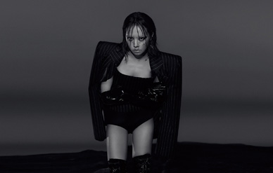 蔡依林新专辑封面图曝光,化身暗黑“怪美”斗士浴火重生!