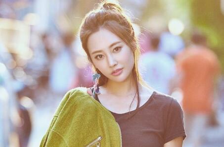 李纯代言费多少?