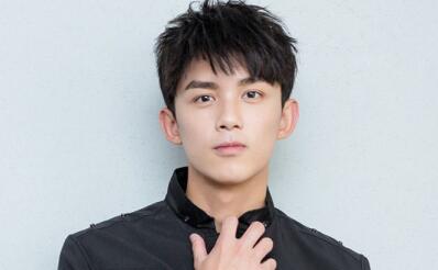 吴磊代言费用多少？吴磊签约代言流程